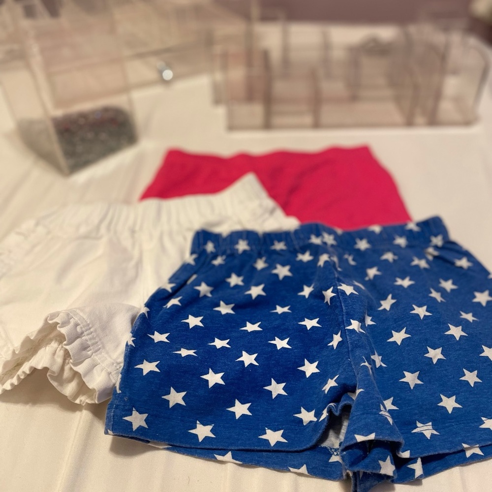 Girl shorts !